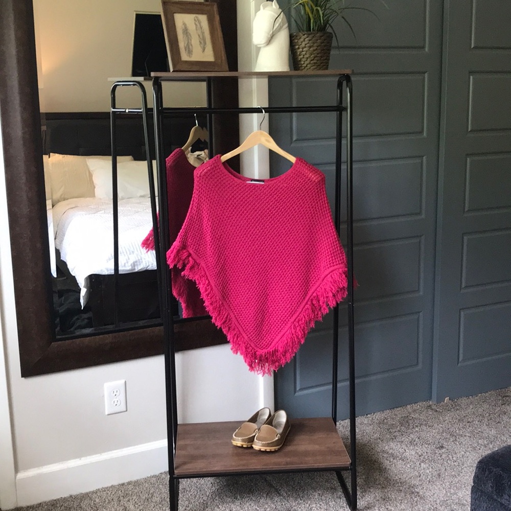 Fuscia poncho w fringe trim Size Small Fall poncho